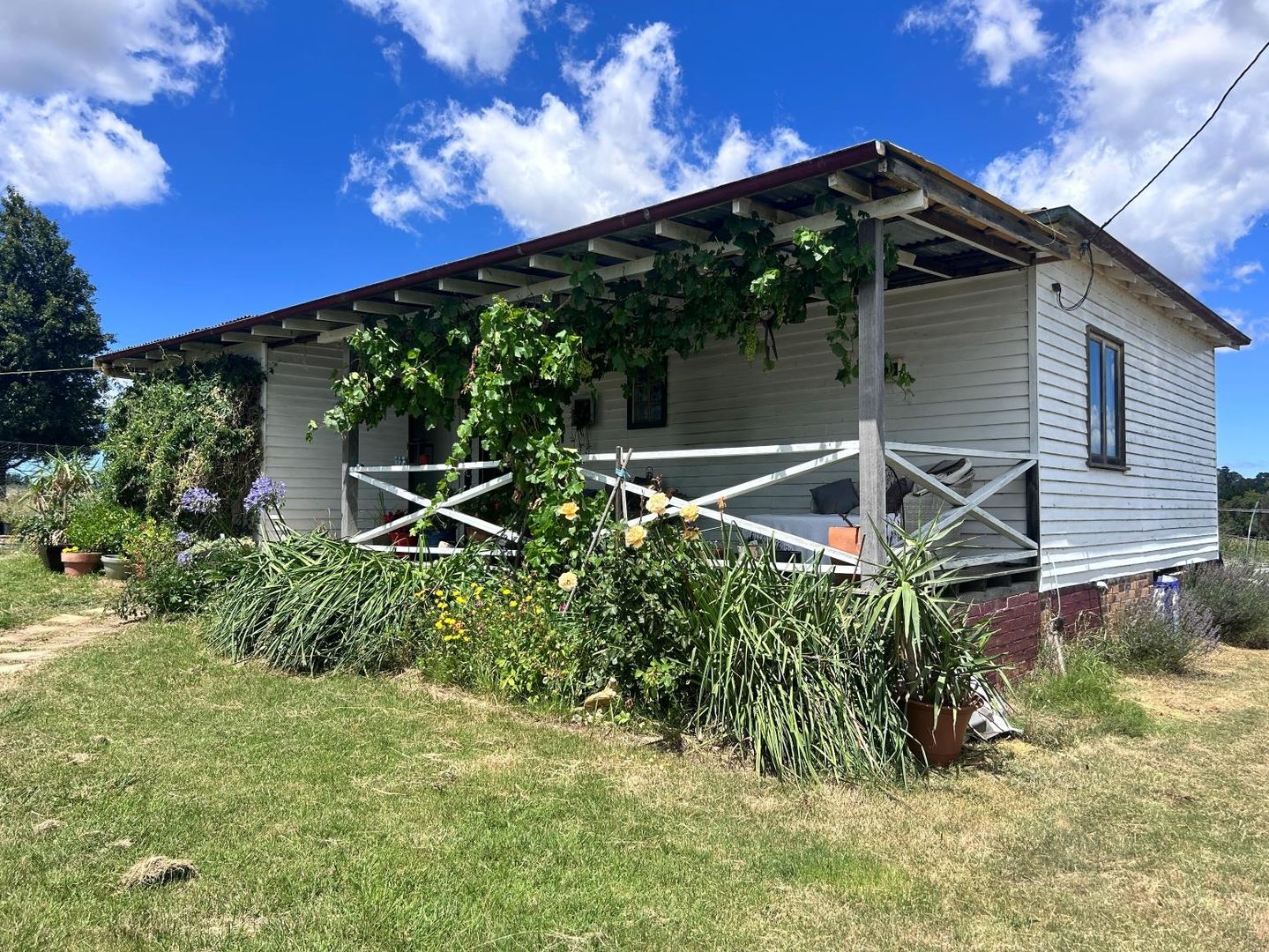 250 Eastern Avenue, Kentucky NSW 2354, Image 1