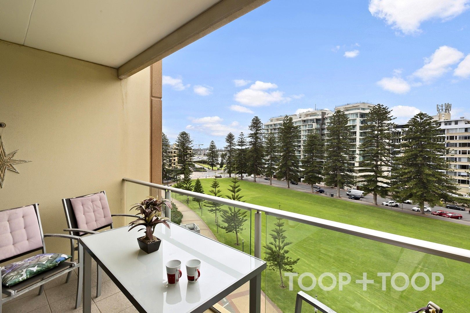 1 bedrooms Apartment / Unit / Flat in 606/19 Holdfast Promenade GLENELG SA, 5045