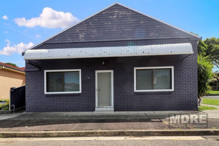 4 bedrooms House in 13 Orlando Road LAMBTON NSW, 2299