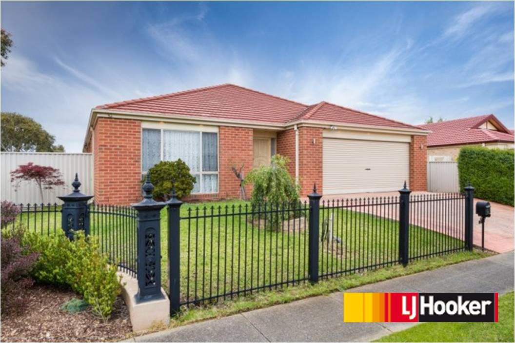 4 bedrooms House in 1 Ashbrook Way CRANBOURNE WEST VIC, 3977