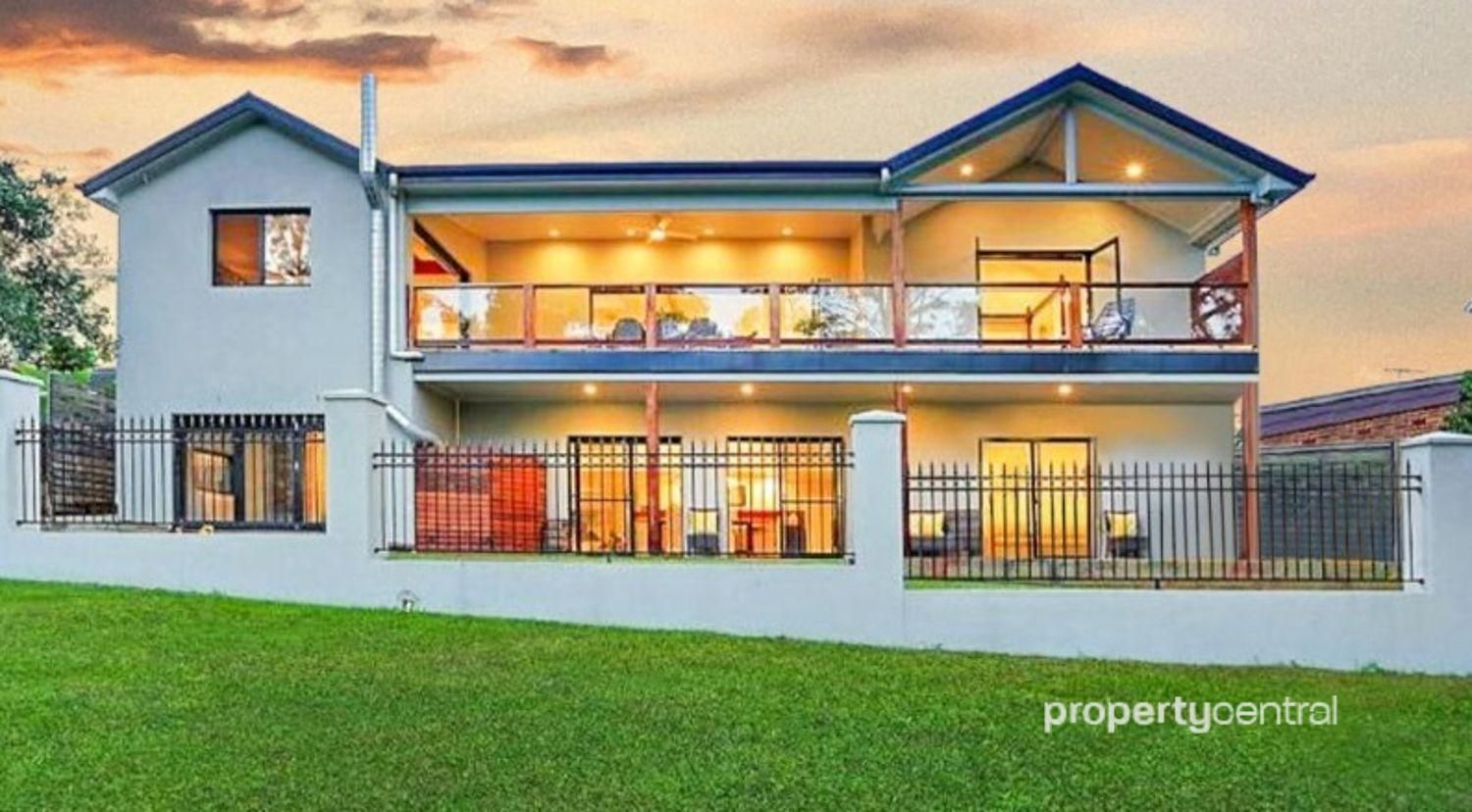5 bedrooms House in 10 Currawong Crescent LEONAY NSW, 2750
