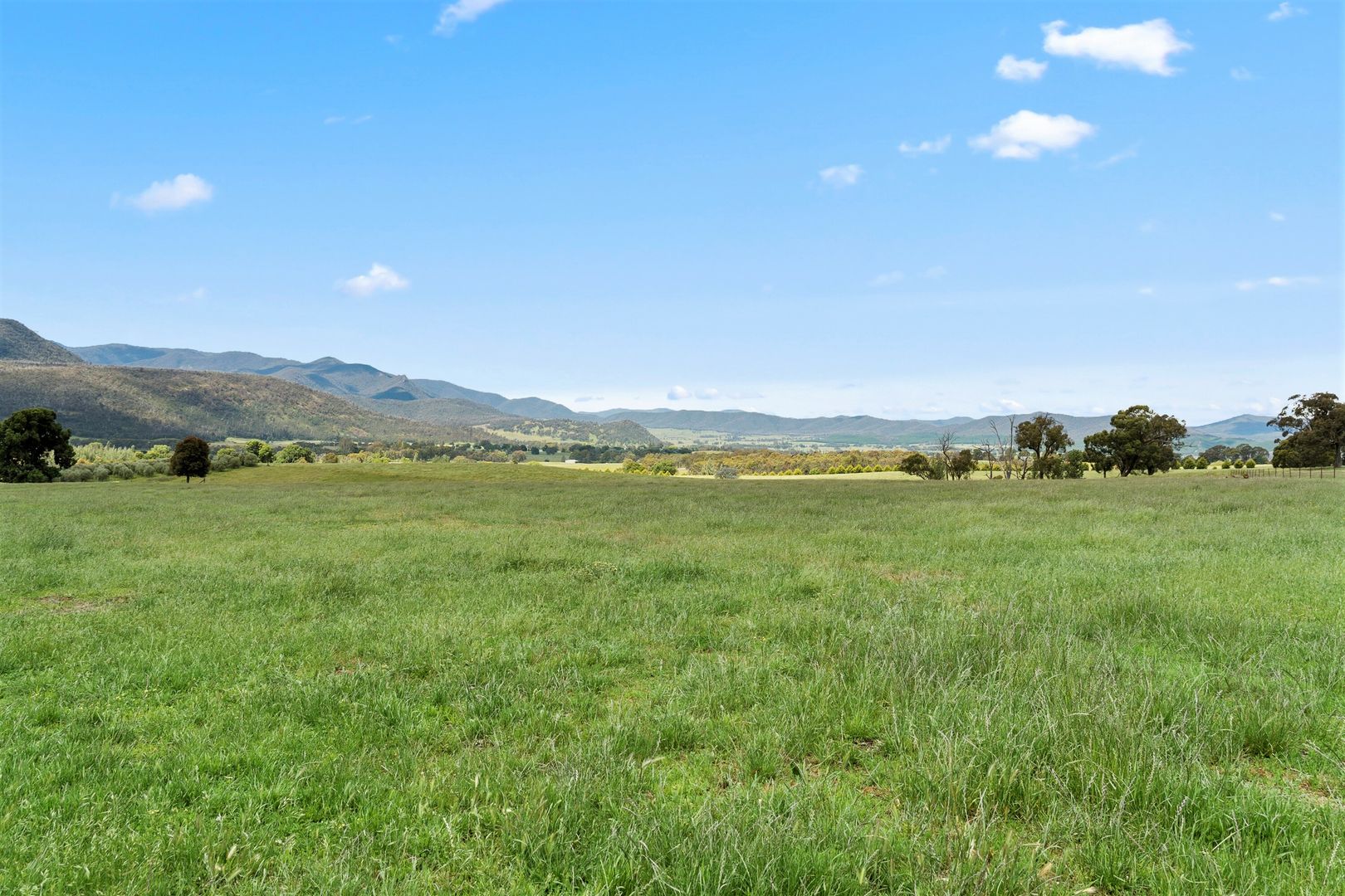 (Part)/714 Happy Valley Rd, Myrtleford VIC 3737, Image 2