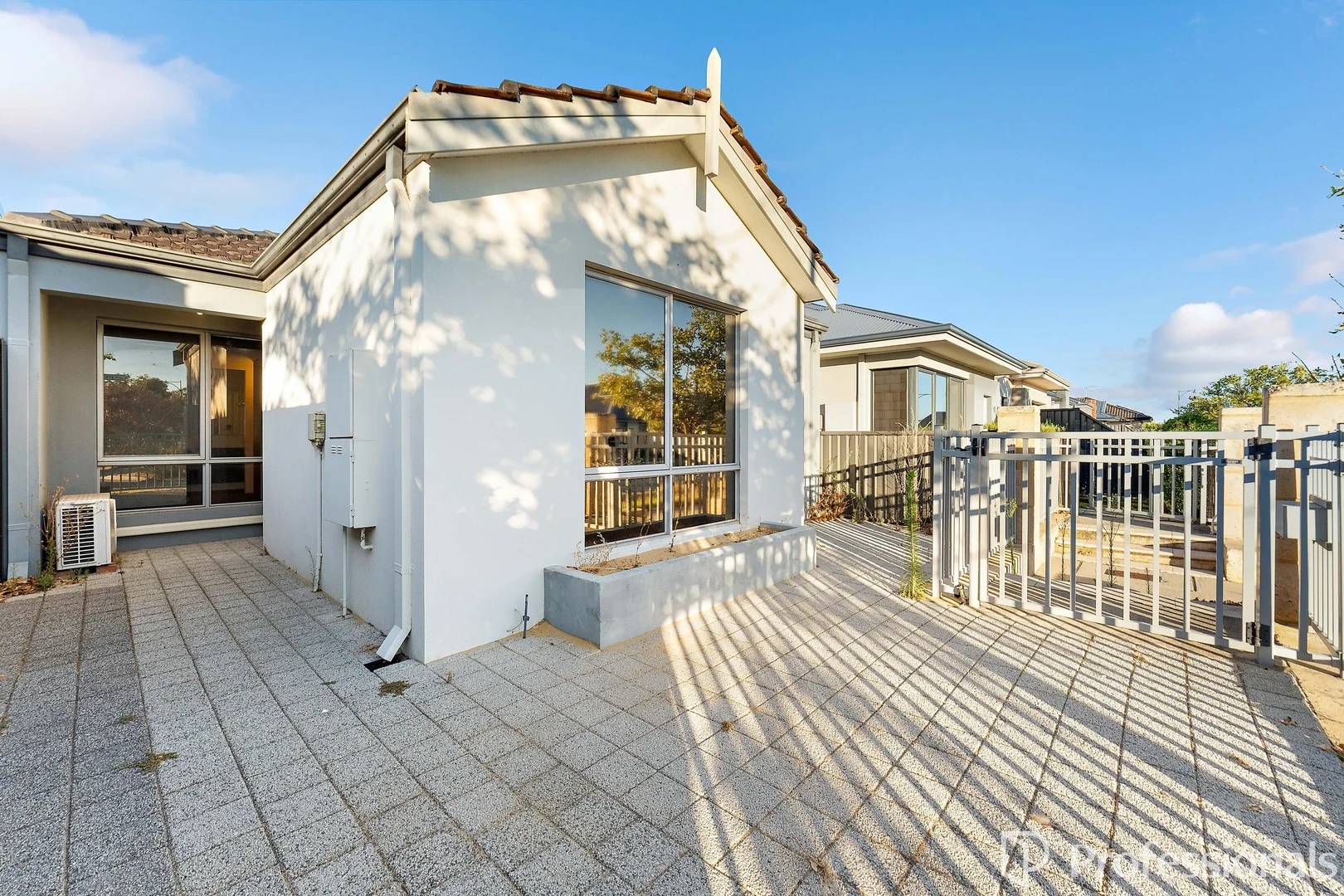 Primary image of 43 Pyramid Road, Harrisdale WA 6112