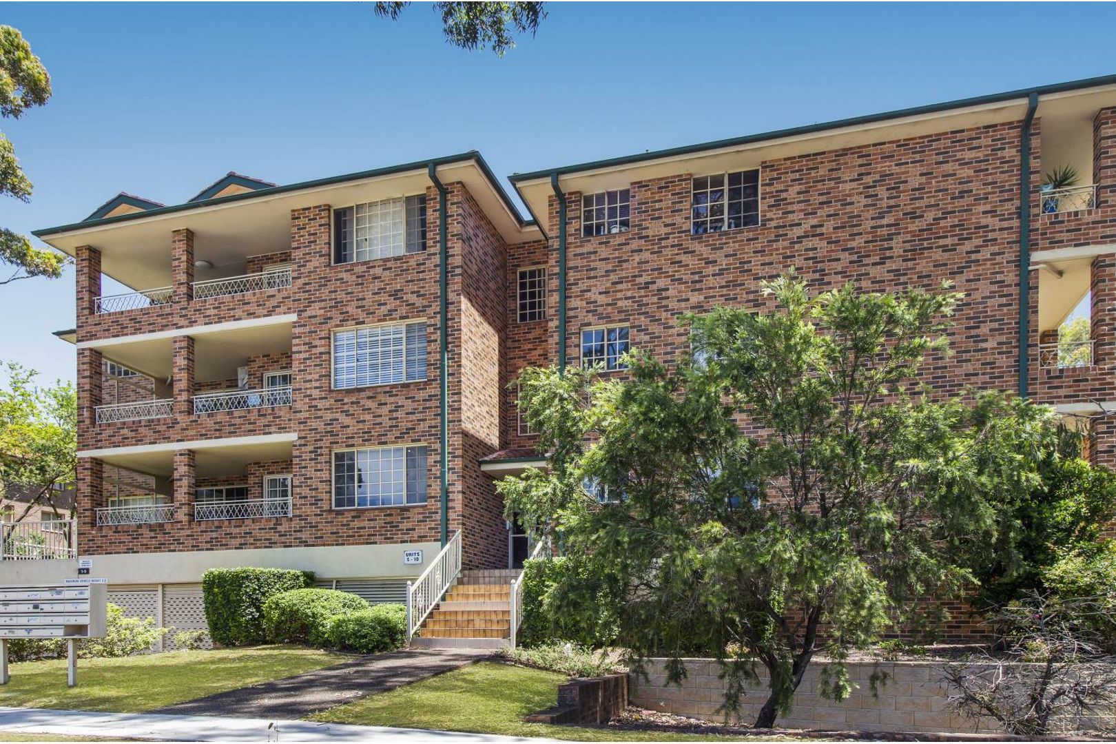 6/15 Sunnyside Avenue, Caringbah Property History & Address Research