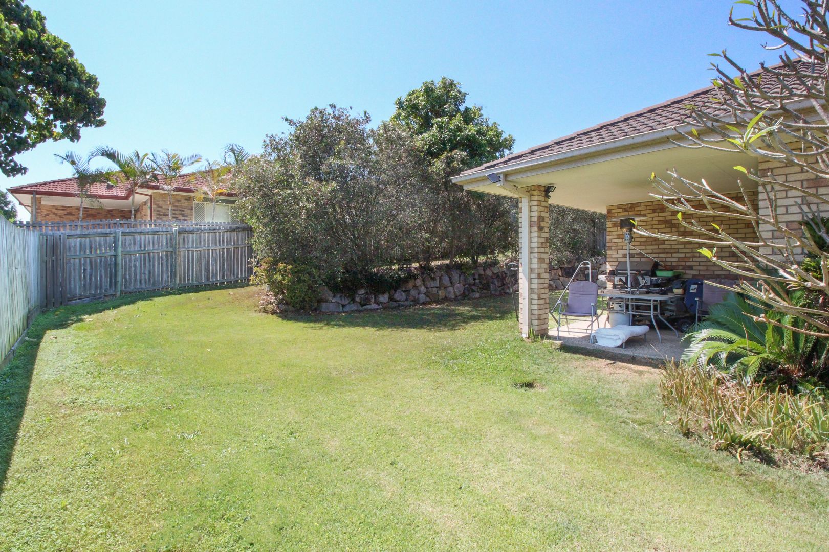 38 Holliday Drive, Edens Landing QLD 4207, Image 2