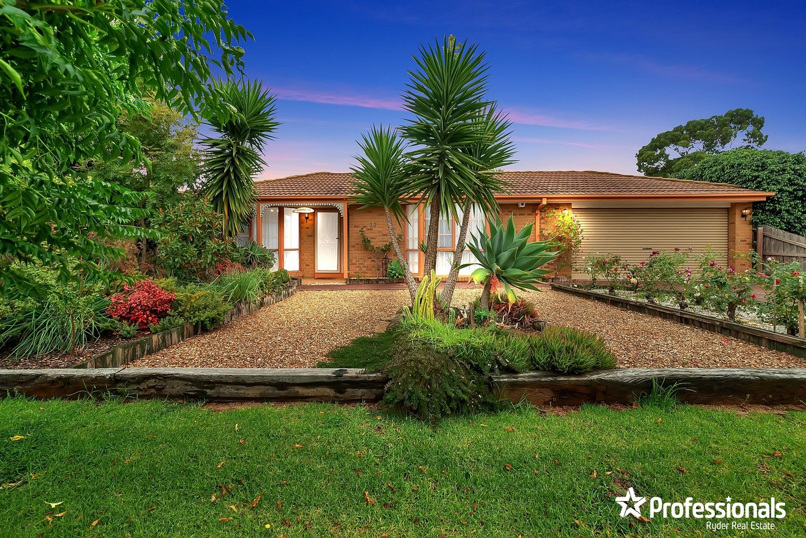 33 Greenhills Drive, Kurunjang VIC 3337, Image 0