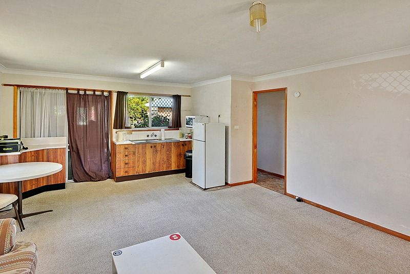 11 Third Avenue, Caloundra QLD 4551, Image 2