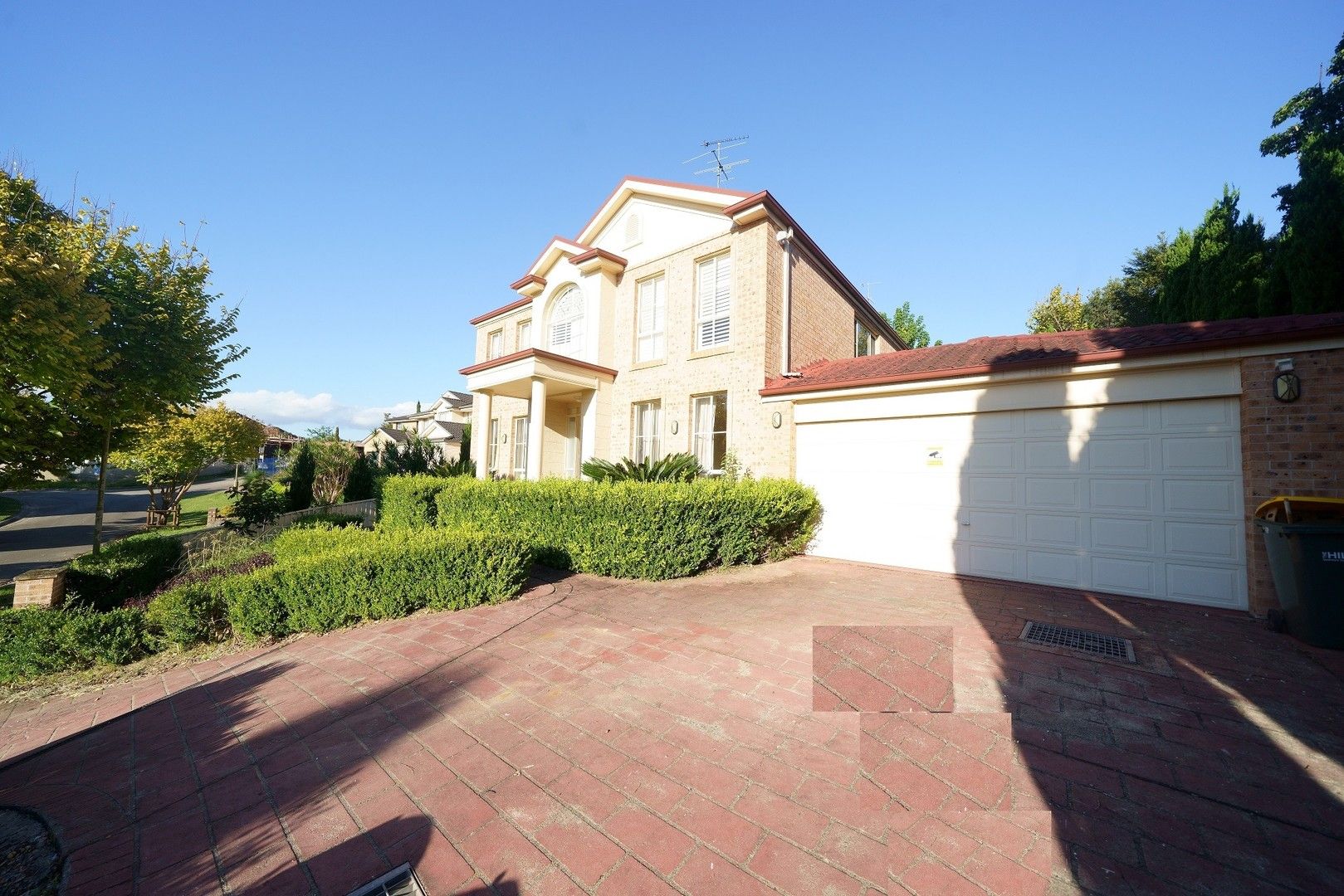 4 bedrooms House in 1 Brecon Court CASTLE HILL NSW, 2154