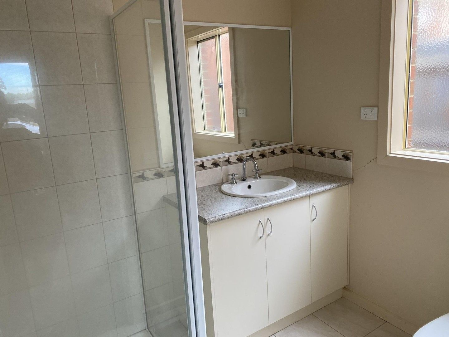 3 bedrooms House in 44 Wentworth Ave WYNDHAM VALE VIC, 3024