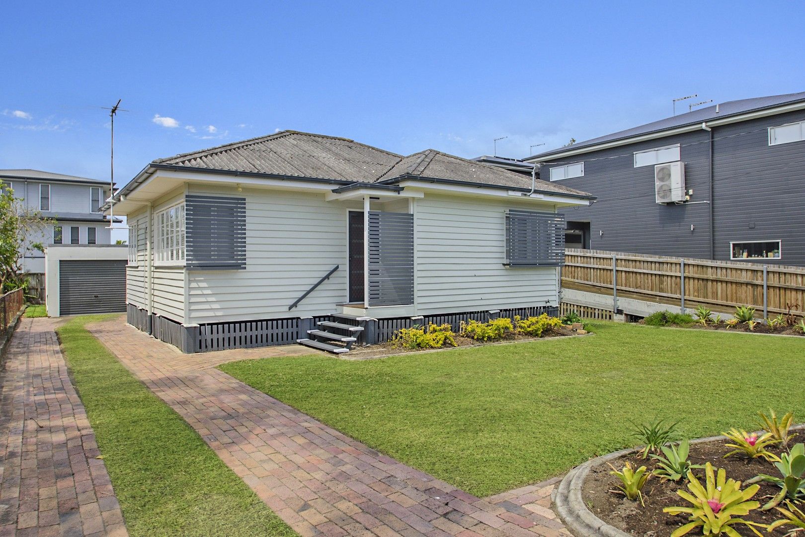 3 bedrooms House in 93 Dickenson Street CARINA QLD, 4152