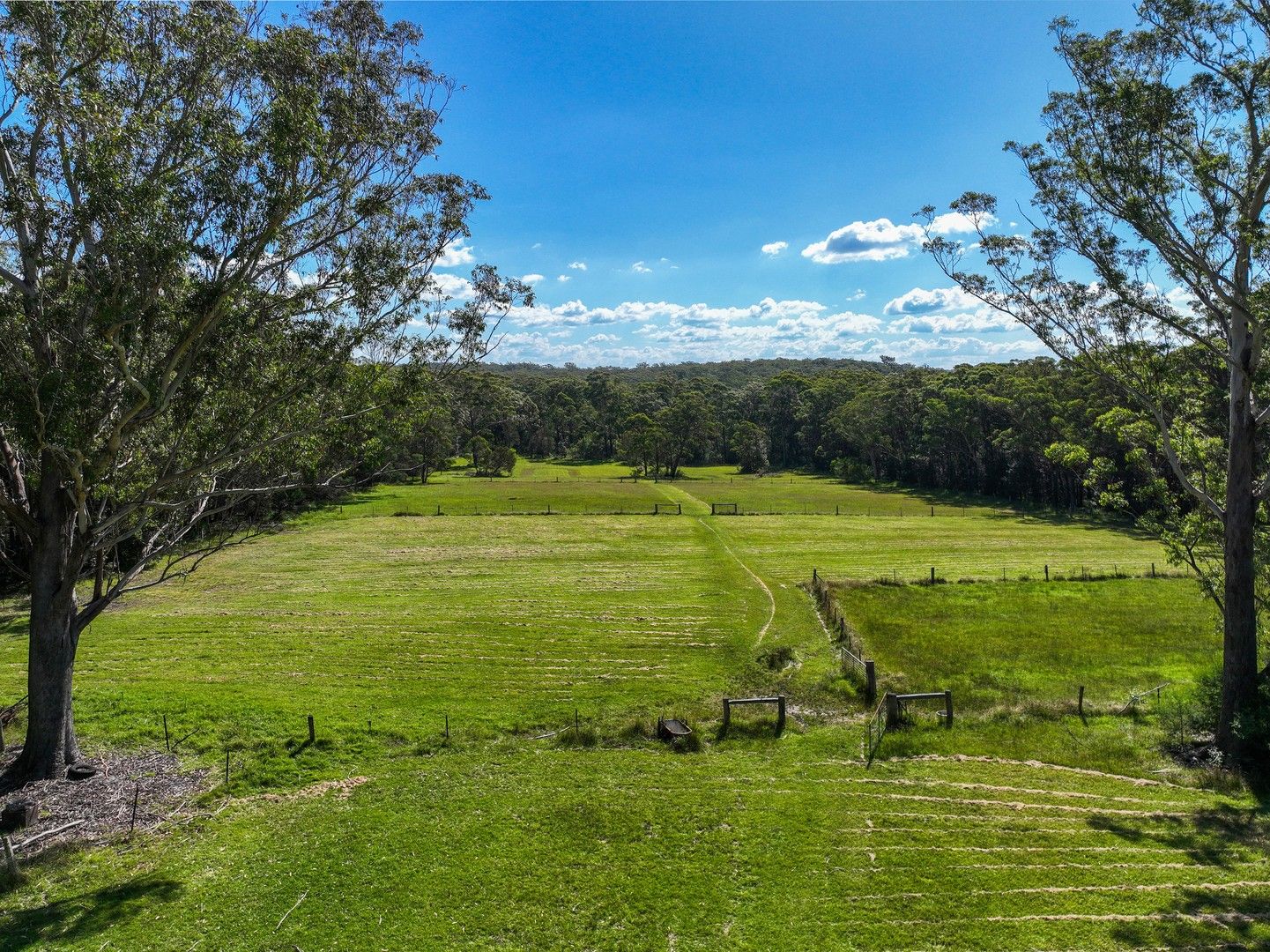 8 Knoll Parade, Woollamia NSW 2540, Image 1