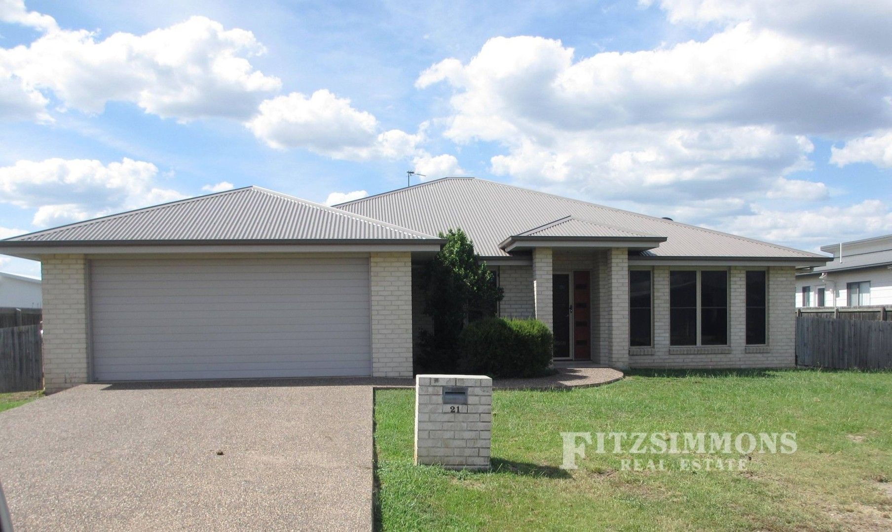 21 Barry Place, Dalby QLD 4405