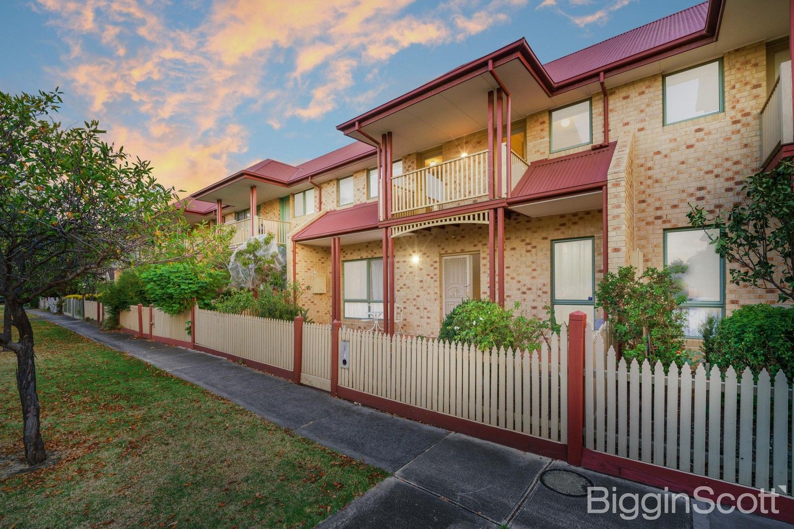 3 bedrooms House in 28 Wild Cherry Street MARIBYRNONG VIC, 3032