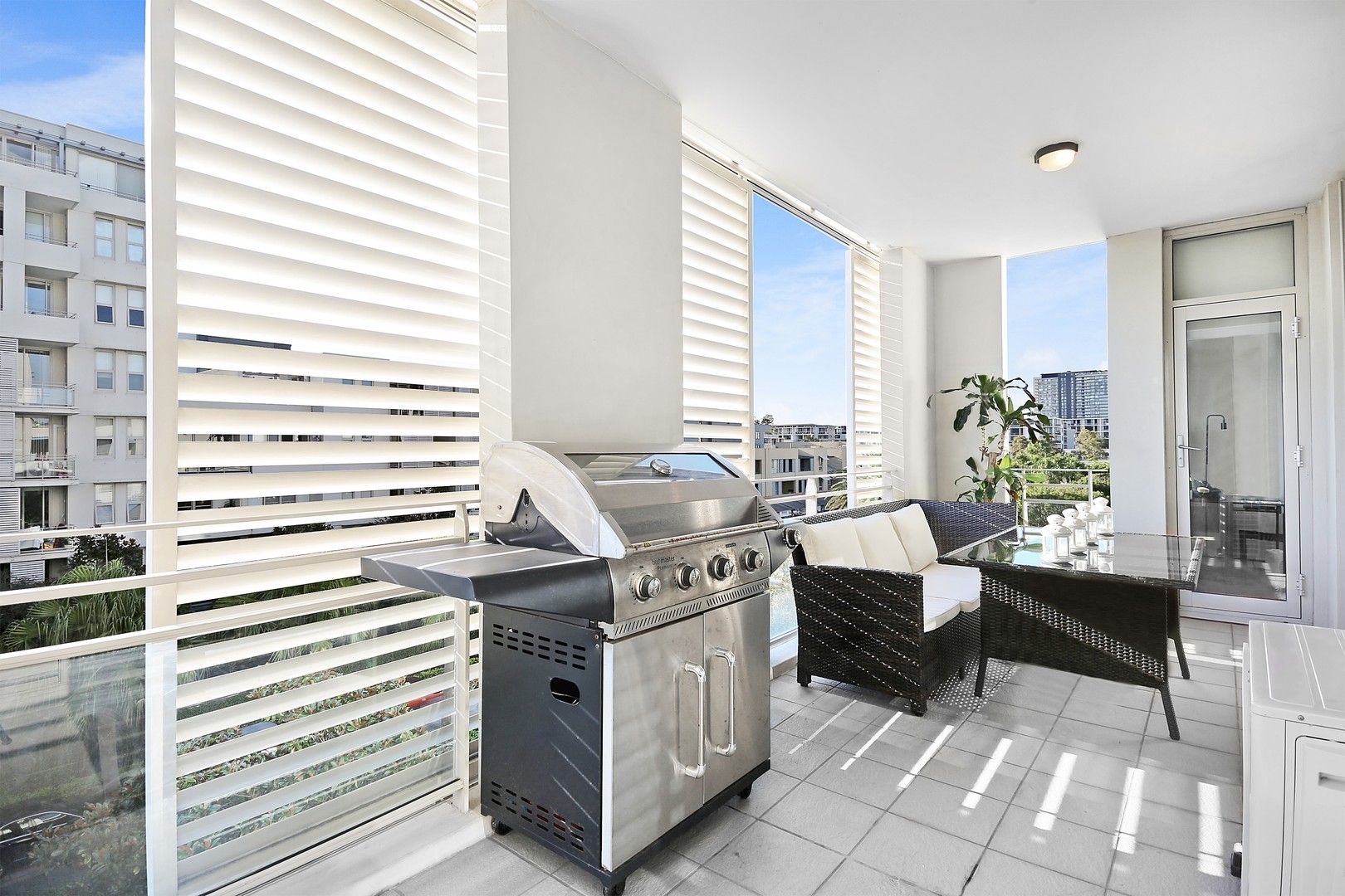 401/2 The Piazza, Wentworth Point NSW 2127, Image 0