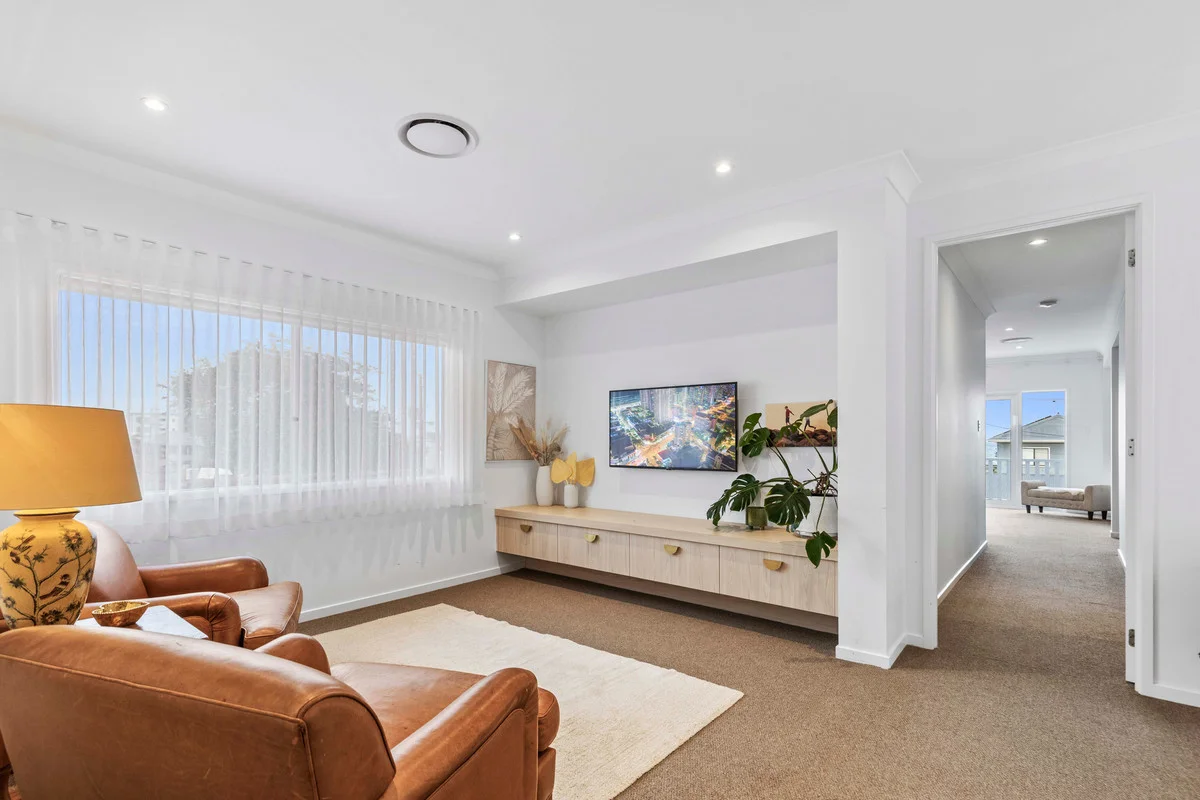 Additional image 14 of 163a Prince Edward Parade, Scarborough QLD 4020