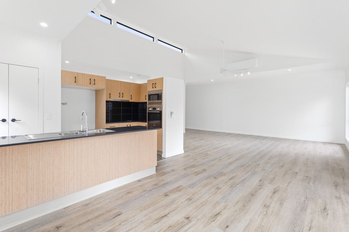 3 bedrooms Apartment / Unit / Flat in 10/4 Fleay Crt BURLEIGH HEADS QLD, 4220