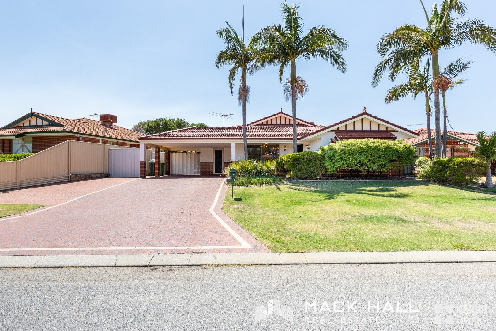 30 Golden Ash Gardens, Helena Valley WA 6056 House For Rent 700