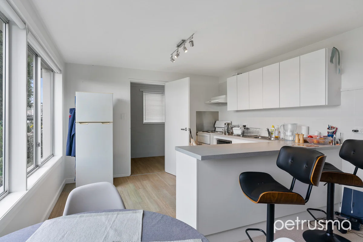 Additional image 8 of 2/323 Churchill Avenue, Sandy Bay TAS 7005