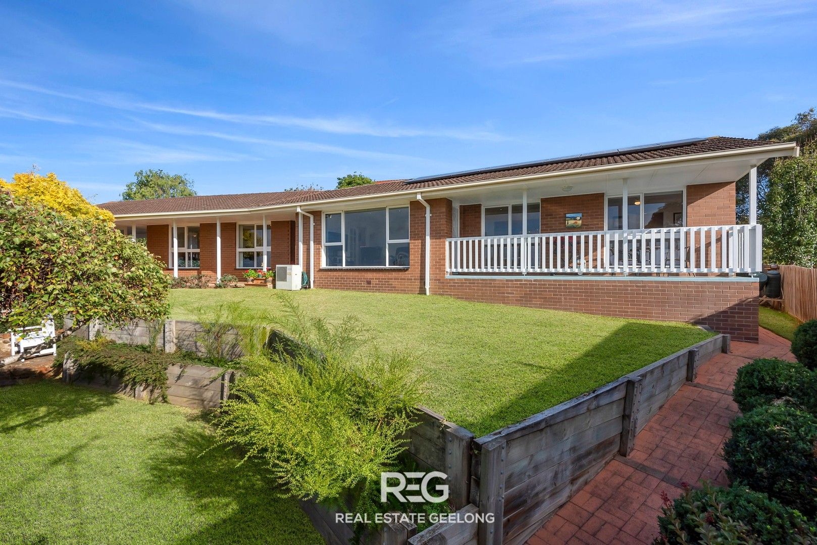 2 Teasdale Court, Highton VIC 3216, Image 0