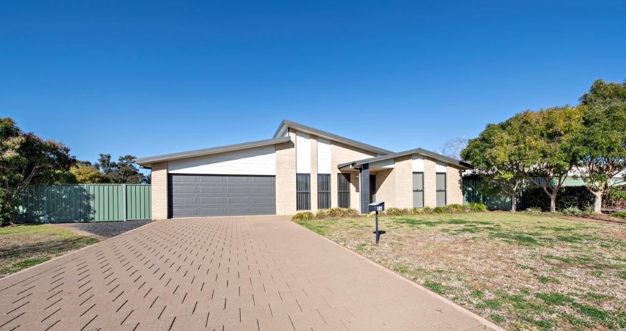 36 William Farrer Drive, Dubbo NSW 2830, Image 0