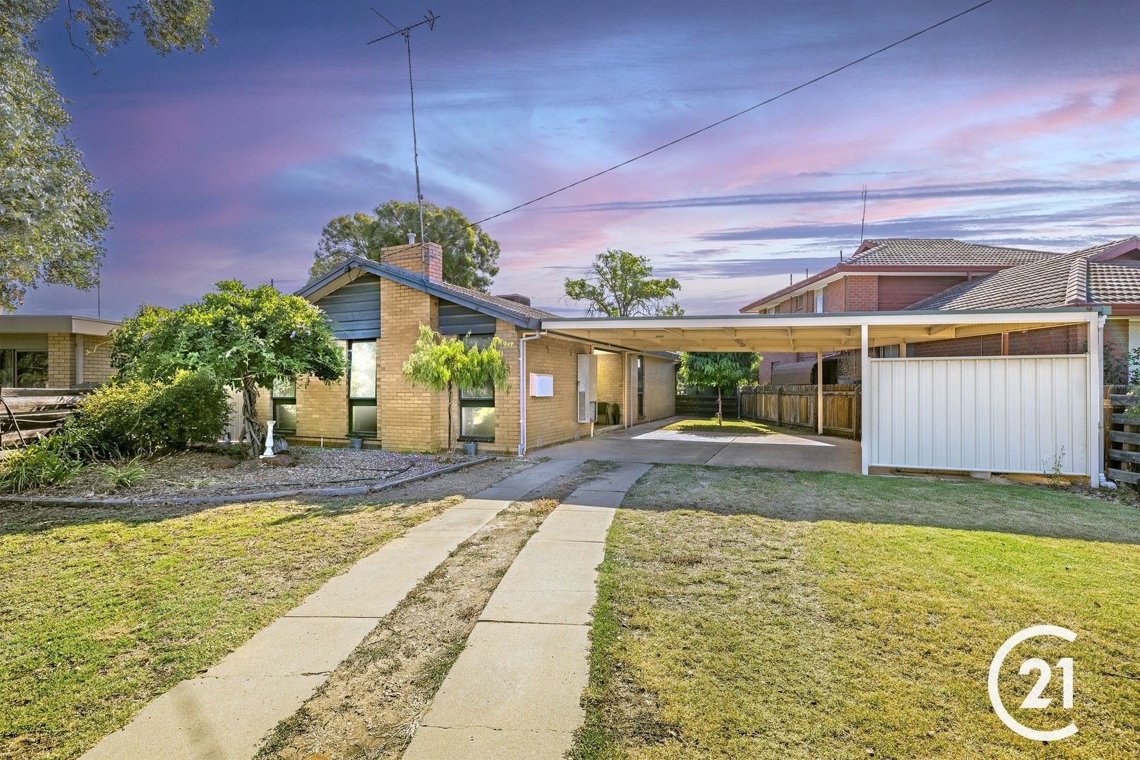 3 bedrooms House in 9 Crossen Street ECHUCA VIC, 3564