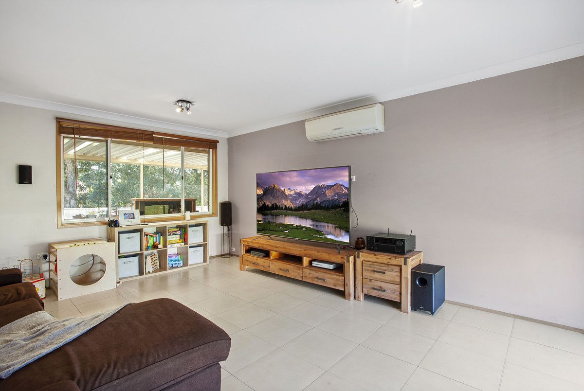 18 Farnol Place, Watanobbi NSW 2259, Image 2