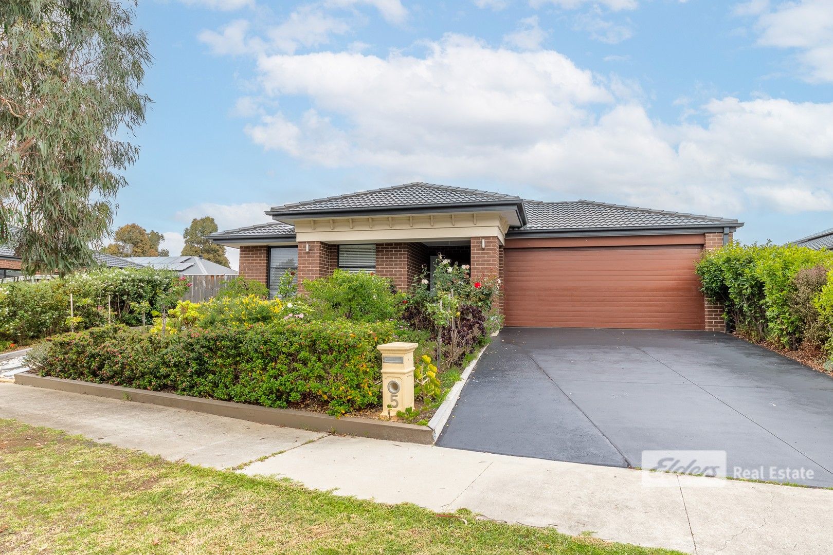 4 bedrooms House in 5 Brolga Street BAIRNSDALE VIC, 3875