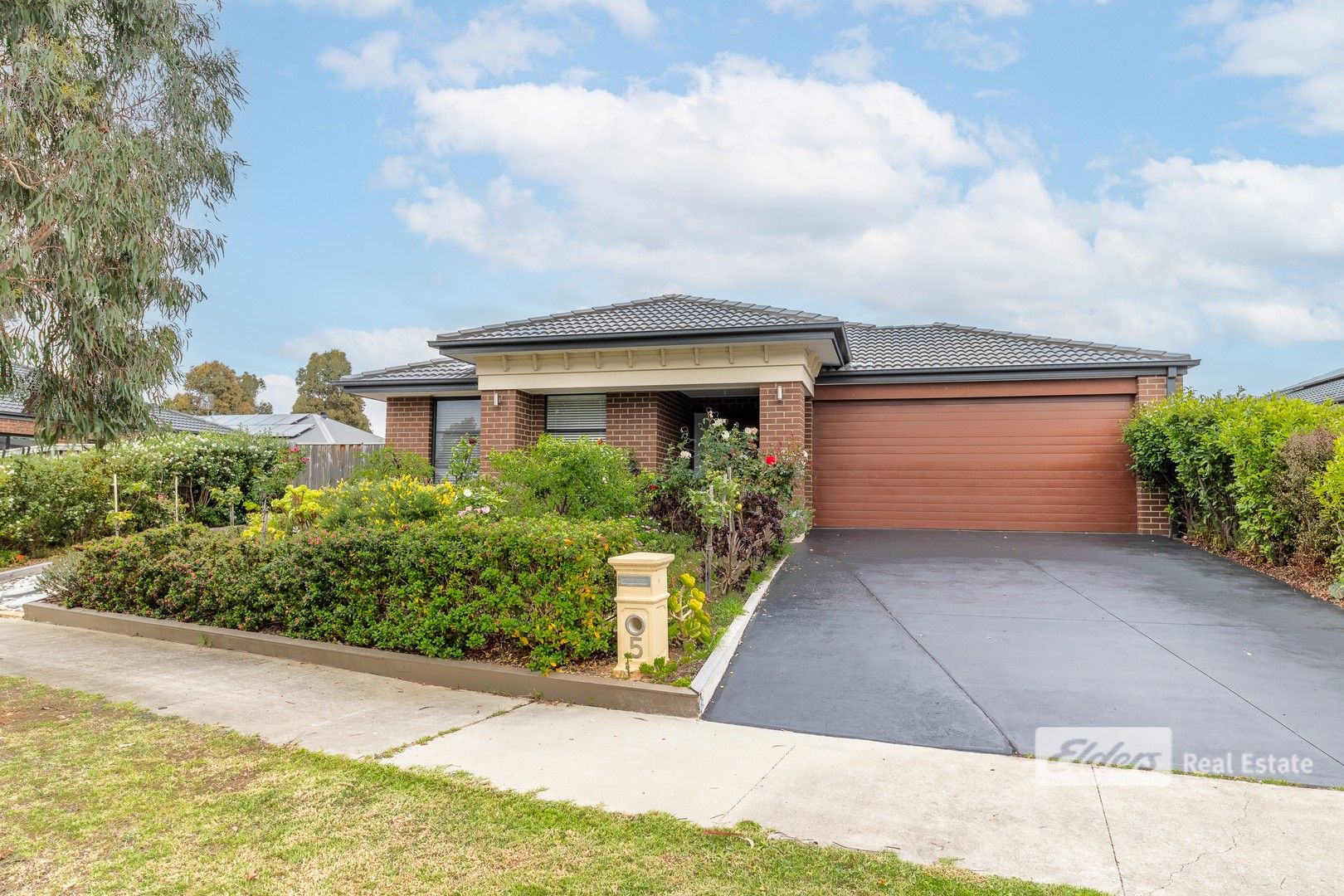 4 bedrooms House in 5 Brolga Street BAIRNSDALE VIC, 3875