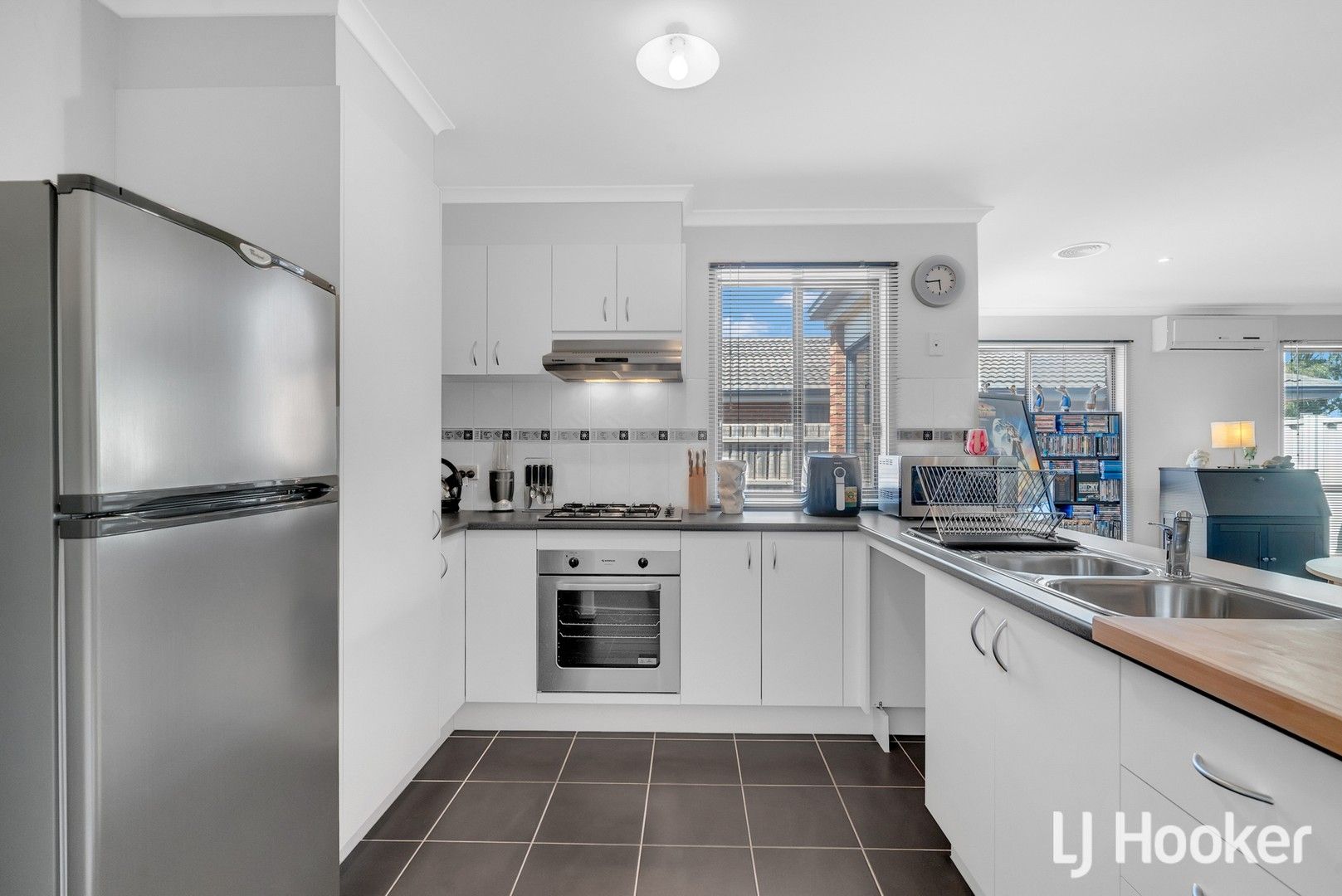 24 Kingston Rule Street, Kurunjang VIC 3337, Image 0