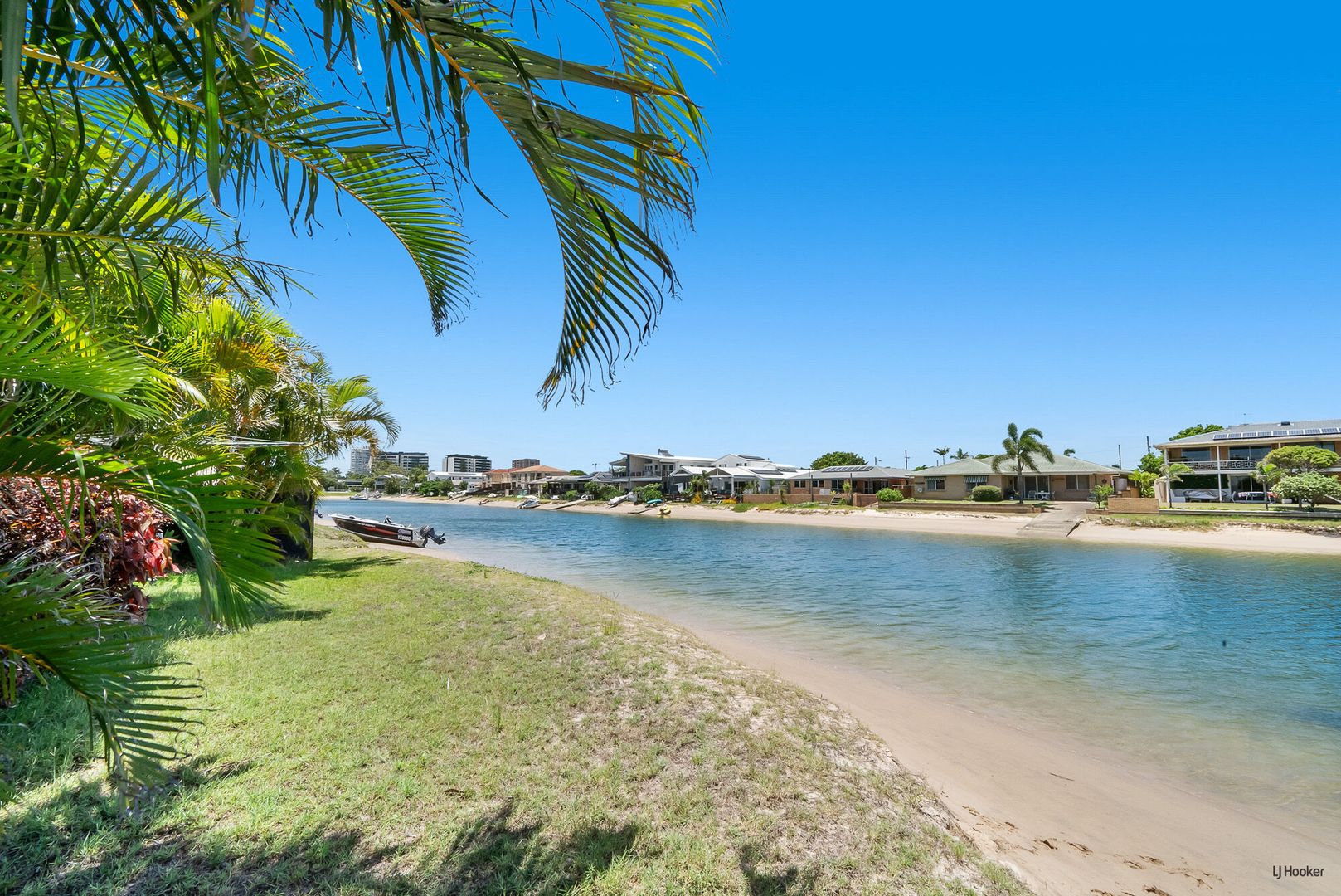 30 Barracuda Court, Palm Beach QLD 4221, Image 2