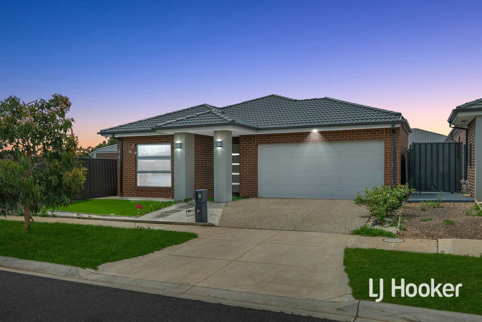 4 bedrooms House in 8 Saunders Street HARKNESS VIC, 3337