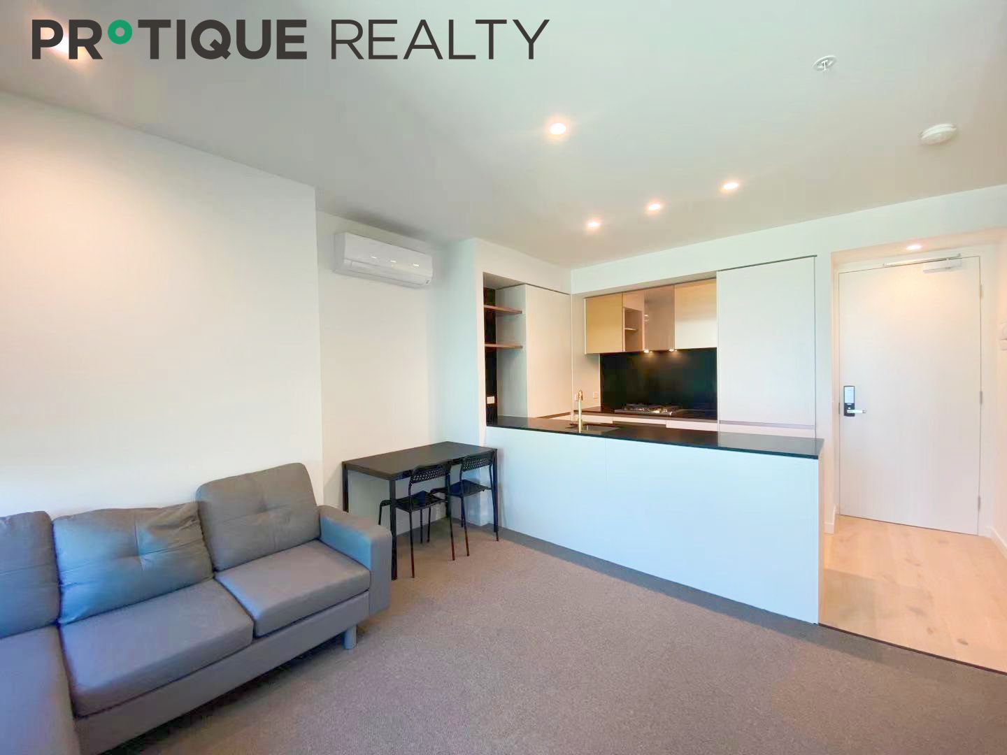 1 bedrooms Apartment / Unit / Flat in 1311/228 La Trobe Street MELBOURNE VIC, 3000