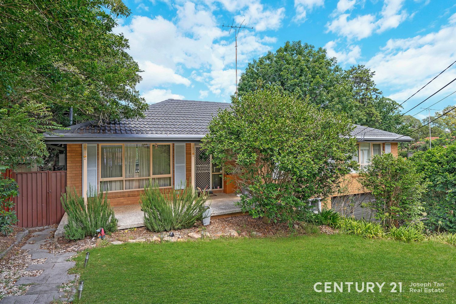 7 Hillside Place, West Pennant Hills Property History & Address Research Domain