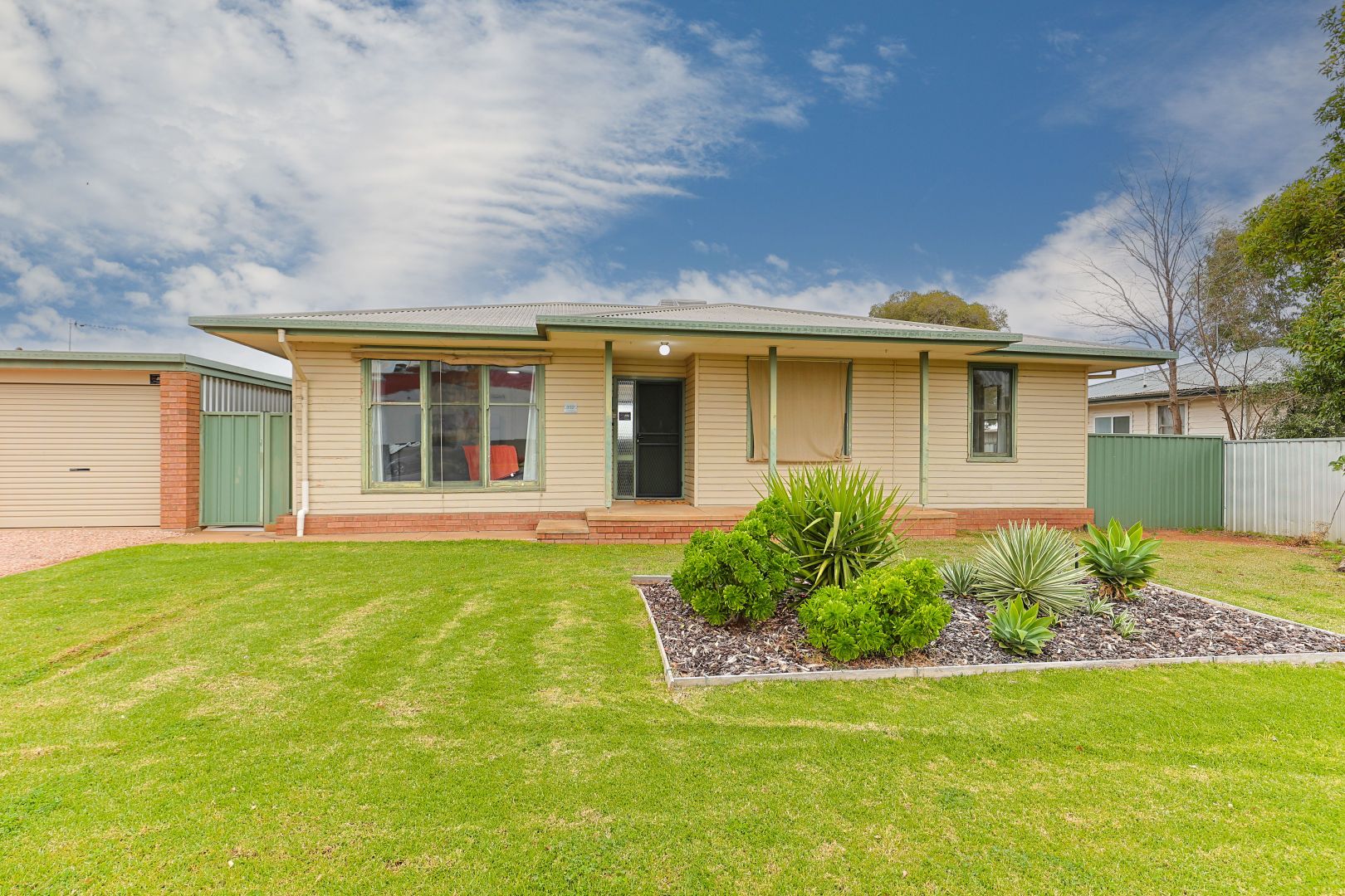 832 Irymple Avenue, Irymple VIC 3498, Image 1