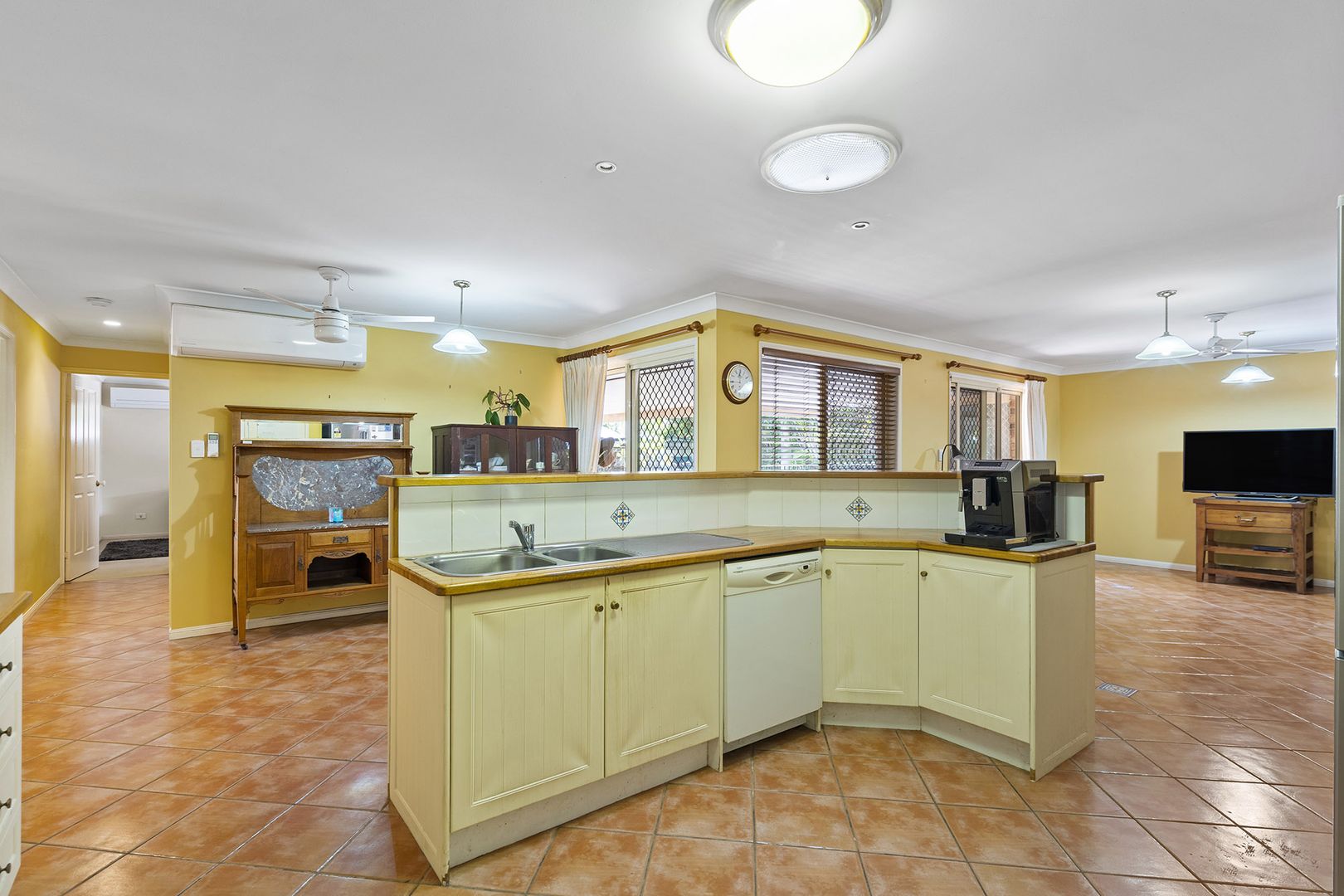 5-7 Elm Street, Rothwell QLD 4022, Image 2