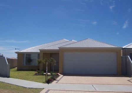 4 bedrooms House in 1 Valheru Avenue ROCKINGHAM WA, 6168