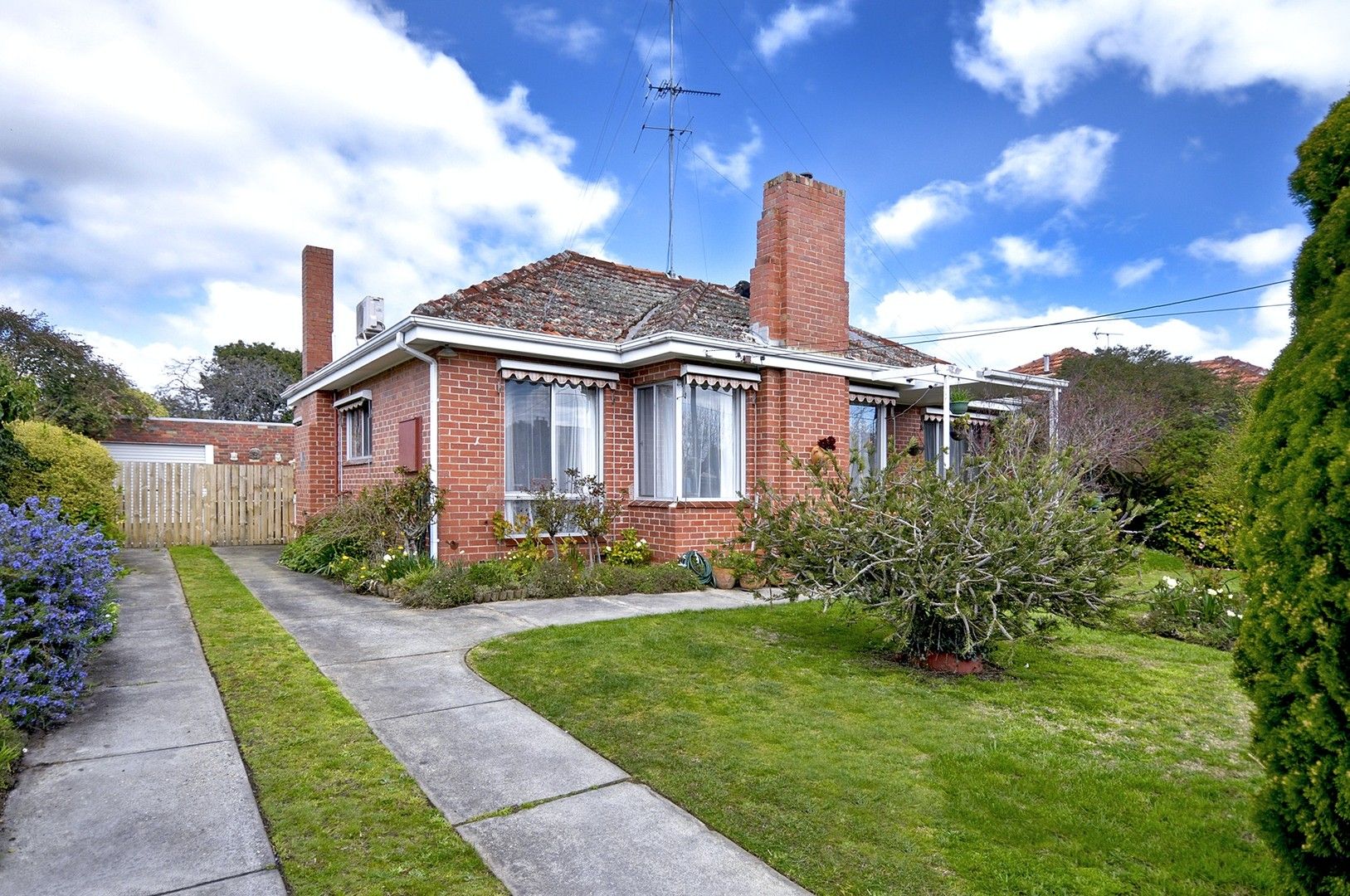 3 bedrooms House in 1 Poplar Street WENDOUREE VIC, 3355