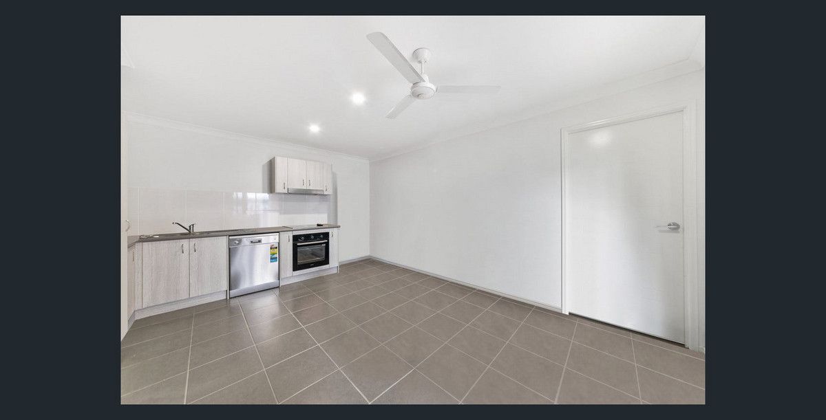 2/11 Nike Court, Wulkuraka QLD 4305, Image 2