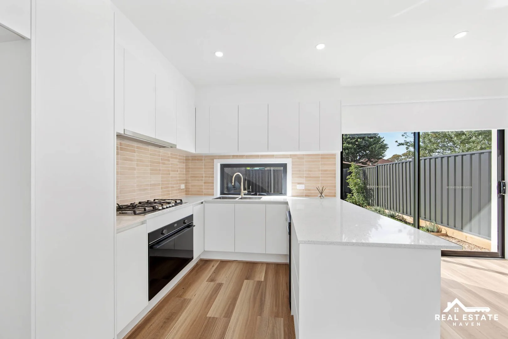 Additional image 3 of 2/16 Romsey Avenue, Sunshine North VIC 3020