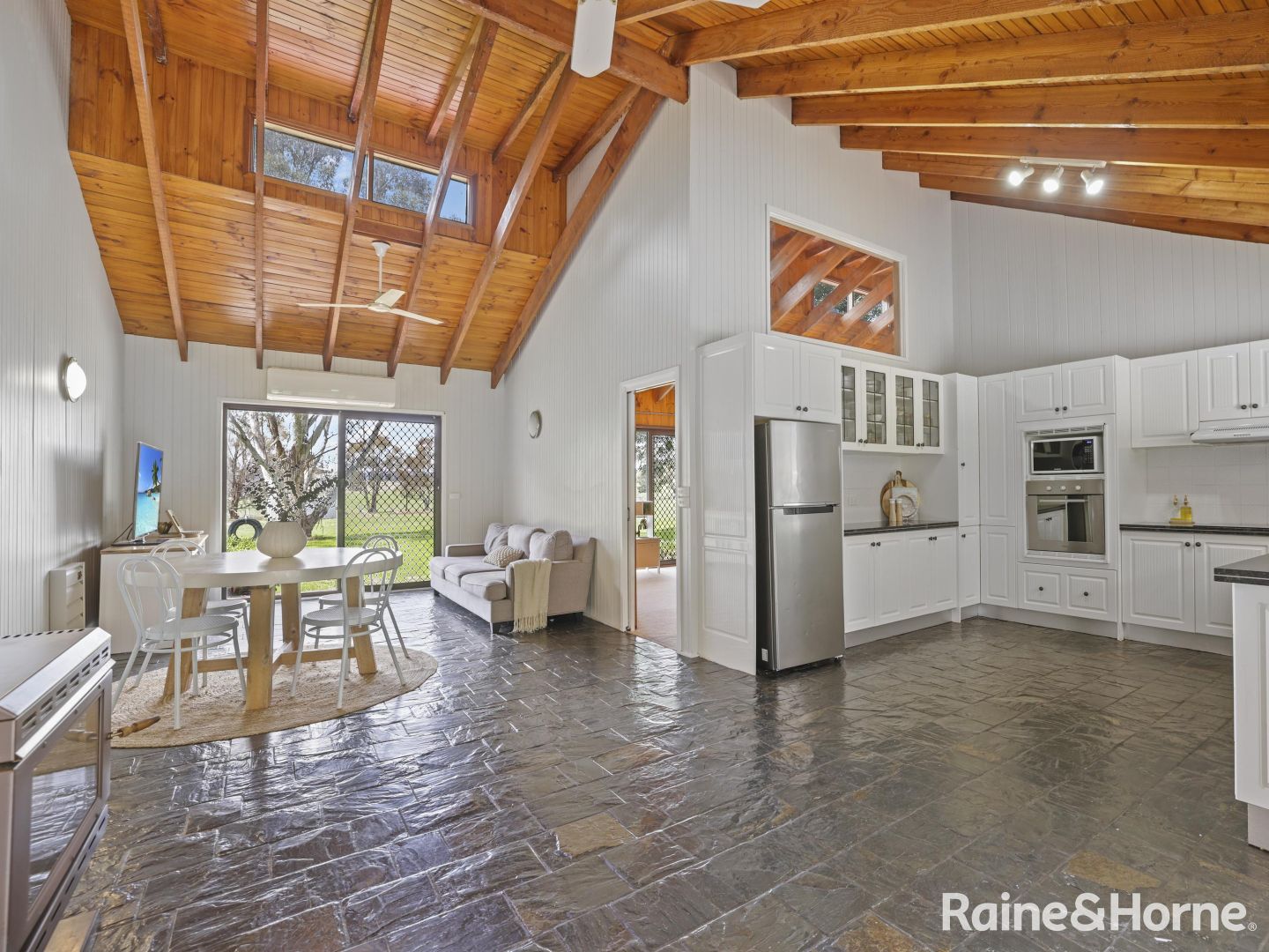 422 Laffing Waters Lane, Laffing Waters NSW 2795 | Domain
