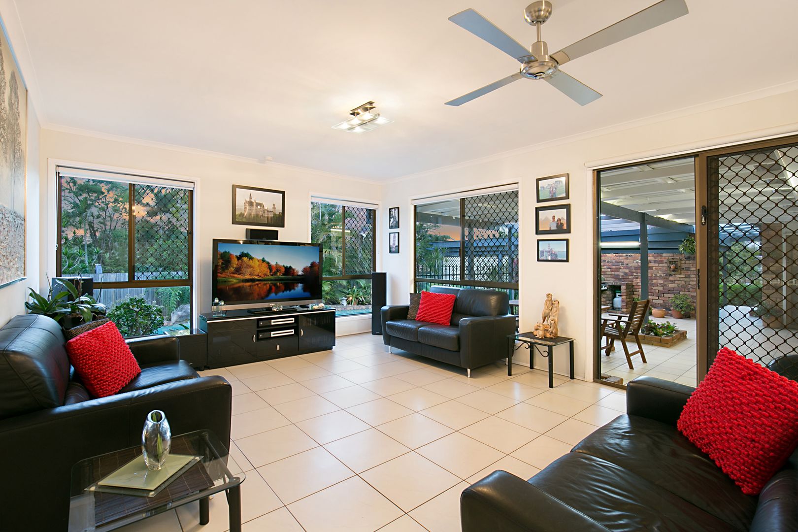 6 Bedwell Court, Rochedale South QLD 4123, Image 2