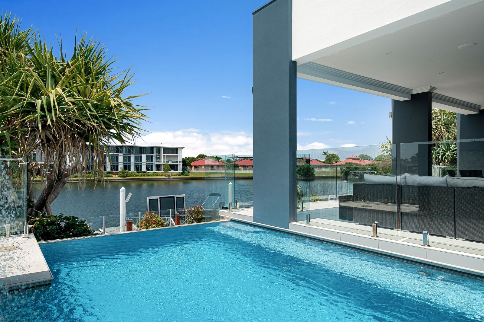 15 St Lucia Crescent, Kawana Island QLD 4575, Image 0