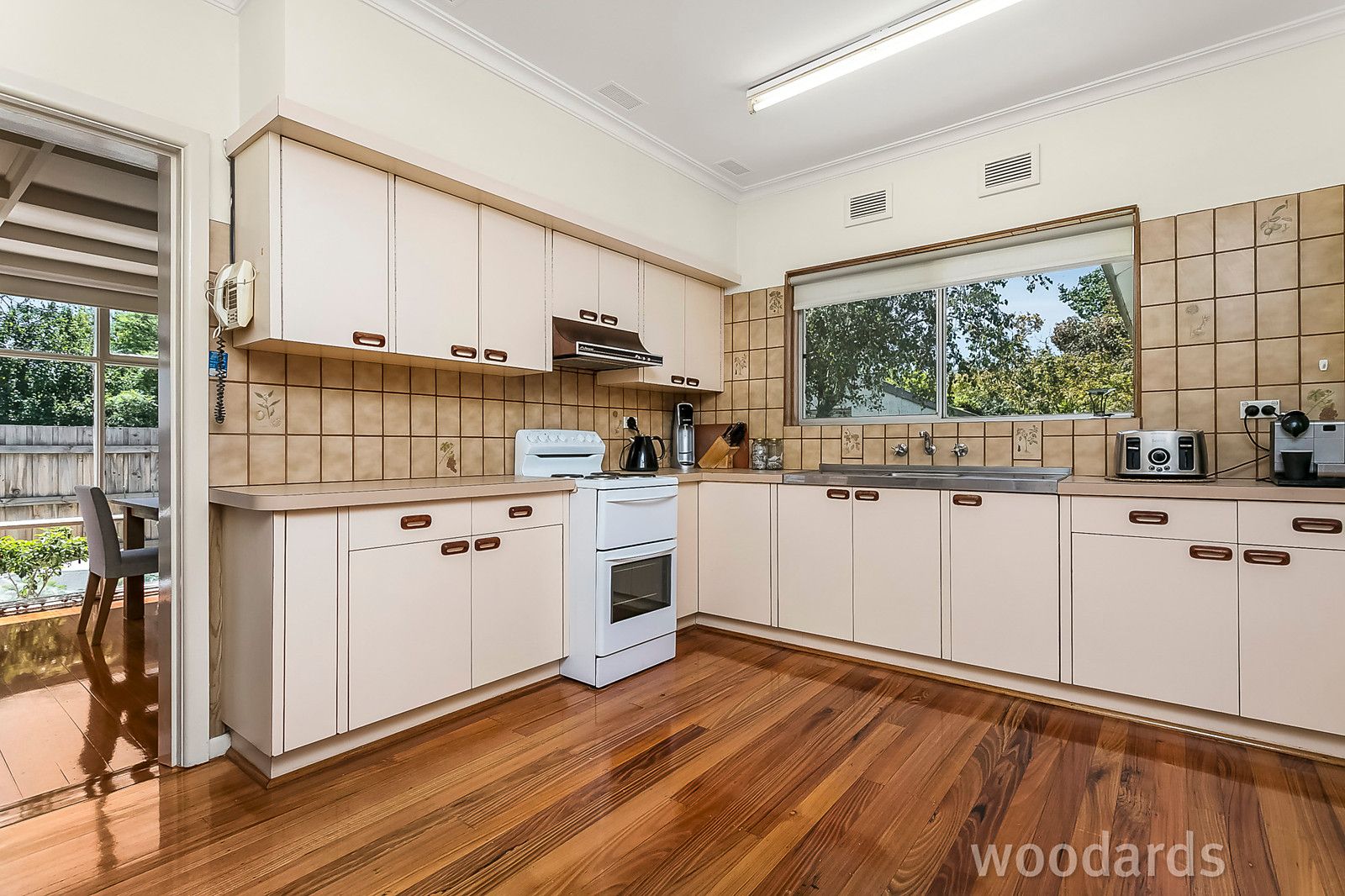 16 Clay Street, Moorabbin VIC 3189, Image 2