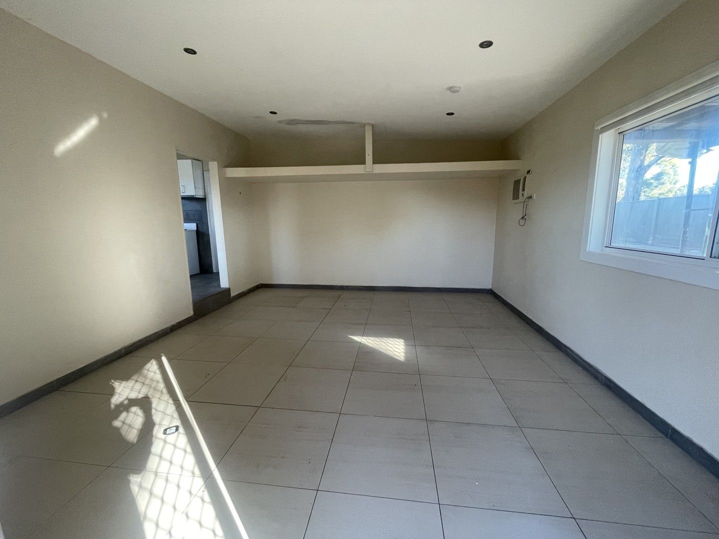 1 bedrooms Apartment / Unit / Flat in 35a Bristol Street MERRYLANDS NSW, 2160