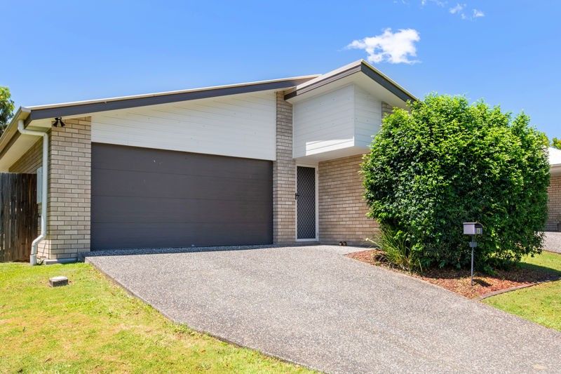 4 bedrooms House in 6 Cox Road PIMPAMA QLD, 4209