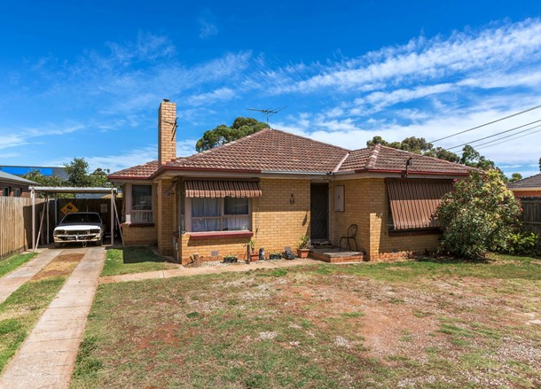 3 First Avenue, Melton South VIC 3338