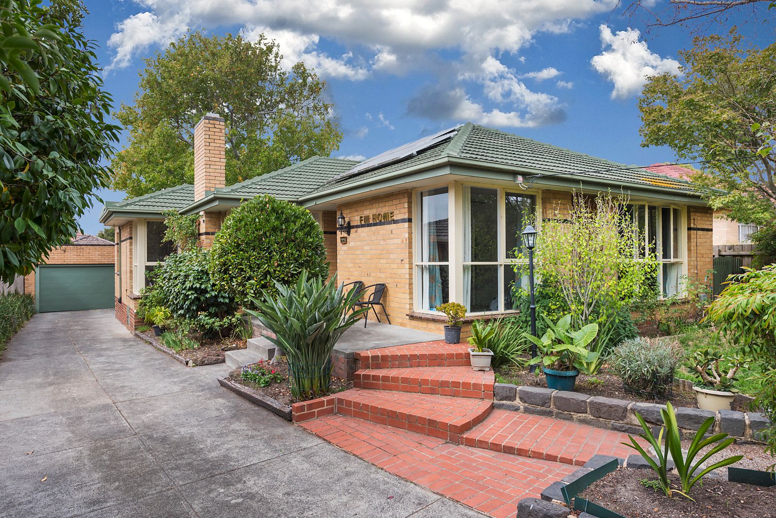 157 Holland Road, Blackburn South VIC 3130, Image 0