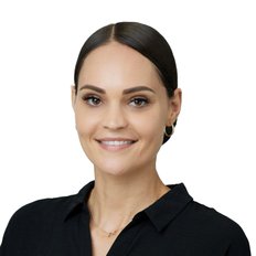 Hayley Rakowski, Sales representative