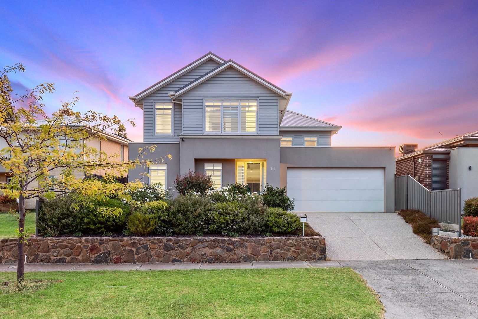 4 bedrooms House in 14 Zenith Court FRASER RISE VIC, 3336
