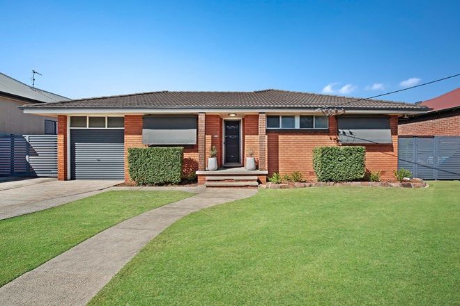 Picture of 1/207 Beaumont Street, HAMILTON SOUTH NSW 2303